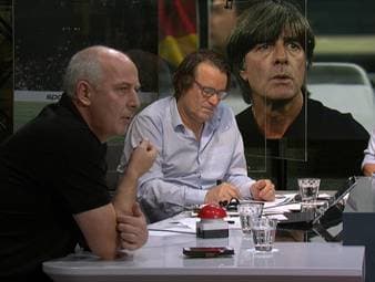 Ist Joachim Löw noch der Richtige für die DFB-Team? Die wichtigste Trainerpersonalie im deutschen Fußball sorgt im Fantalk für reichlich Diskussionsstoff.
