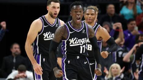 Gut gebrüllt: Dennis Schröder (M.) 