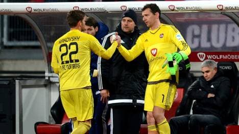 Nürnbergs Keepert Raphael Schäfer will seine Karriere fortsetzen