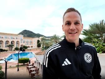 Die Bundesligaschiedsrichter bereiten sich auf die Rückrunde vor und sind im Trainingslager in Spanien. Dort werden sie allerdings mit ziemlich miesem Wetter empfangen.