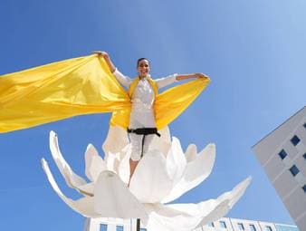 Nicht mehr lange bis zu den Olympischen Winterspielen 2026. Wir geben dir die wichtigsten Infos vor dem Start des Mega-Events in Mailand und Cortina d'Ampezzo.