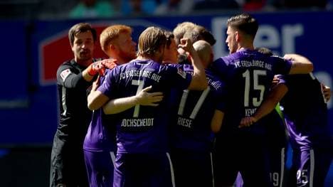 Hamburger SV v FC Erzgebirge Aue - Second Bundesliga