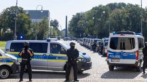 Großeinsatz der Polizei in München wegen Schüsse in der Nähe des NS-Dokumentationszentrums