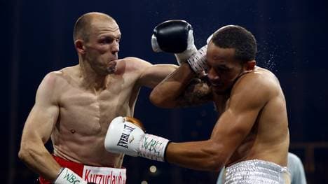 Juergen Braehmer v Rob Brant - Ali Trophy Super Middleweight Quarter-Final