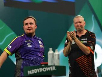 Littler besiegt Darts-Legende