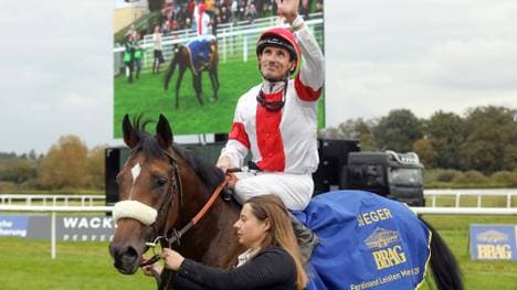 Im Oktober feierte Starke mit Loucas den letzten Sieg