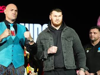 Der Boxer, der mit dem Bär ringt