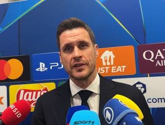 Nach dem späten Champions-League-Aus zeigt sich Dortmunds Sportdirektor Sebastian Kehl maßlos enttäuscht. Schlussmann Gregor Kobel nimmt er in Schutz.