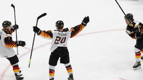 John-Jason Peterka erzielte einen Hattrick für die deutsche U20