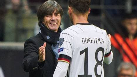 Joachim Löw (li.) und einer seiner Lieblingsspieler Leon Goretzka