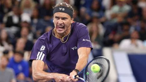 Alexander Zverev hat die nächste Hürde souverän genommen