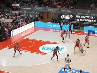 Spiel Highlights zu Fitness First Würzburg Baskets - ROSTOCK SEAWOLVES