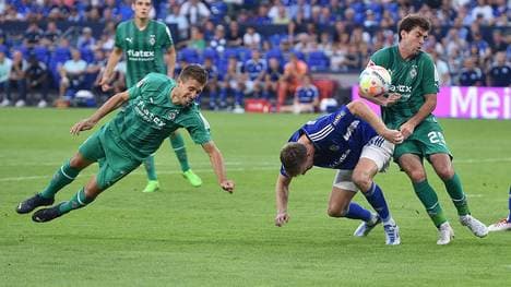 Patrick Herrmann bei seinem Handspiel