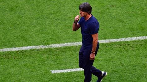 Joachim Löw hat seinen Vertrag als deutscher Bundestrainer kurz vor der WM bis 2022 verlängert