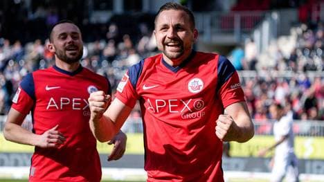 John Verhoek hat seinen Vertrag bei Hansa Rostock verlängert