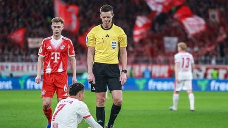 Schiedsrichter Daniel Siebert steht in der Kritik