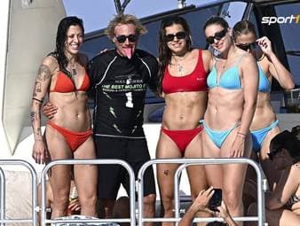 Nach dem Kuss-Skandal rund um Luis Rubiales und Jennifer Hermoso beim Finale der Frauen-WM feiern die Weltmeisterinnen ihren Titel auf Ibiza. 