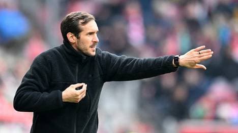 Freiburg-Coach Julian Schuster 