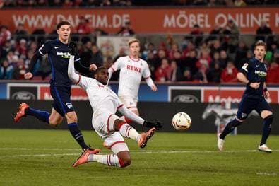 Modeste weiter vom Alu-Pech verfolgt