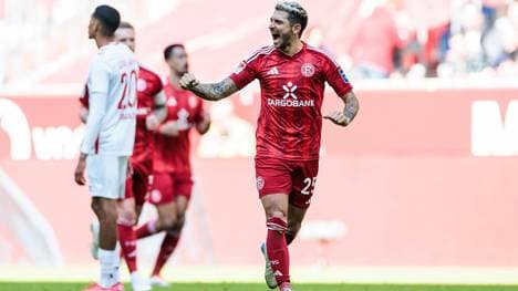 Matthias Zimmermann bejubelt sein Tor