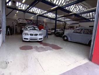 Heute suchen JP & Sid für Motorradrennfahrer Sandro Cortese ein Powercoupe. Welches wird es - BMW 135i, Audi S3 oder Porsche 996?