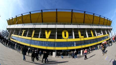 Tivoli Alemannia Aachen v Rot-Weiss Essen - Regionalliga West