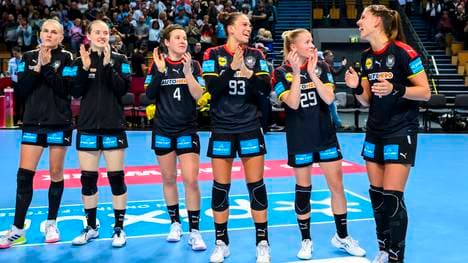 Die deutschen Handballerinnen sind mit einem Sieg über die Ukraine in die EM-Quali gestartet.