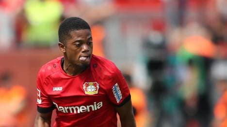 Leon Bailey wurde nach einem rüden Foul gegen Gladbach für zwei Spiele gesperrt