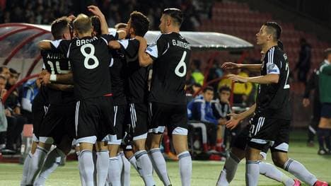 FBL-EURO-2016-ARM-ALB