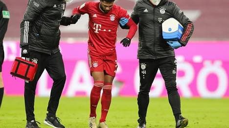 Serge Gnabry muss verletzt ausgewechselt werden