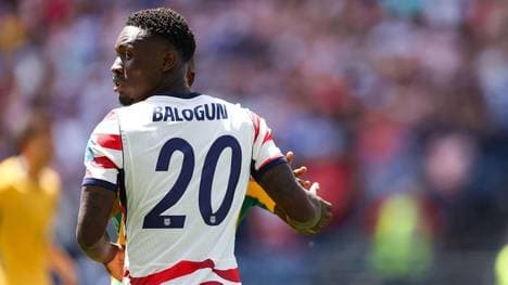 Die Rückennummer ist Programm: Die USA stehen nach dem 2:0 gegen Australien als Gruppensieger fest