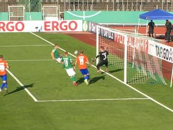 Es ist die größte Sensation der bisherigen Pokalsaison. Mit 3:0 besiegt der Regionalligist den Bundesliga-Aufsteiger aus Darmstadt.