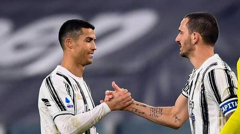 Leonardo Bonucci (re.) ist mit dem Coronavirus infiziert