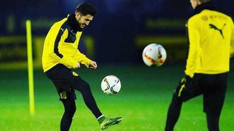 Nuri Sahin (l.) postete ein Foto von seinem ersten Teamtraining seit Februar
