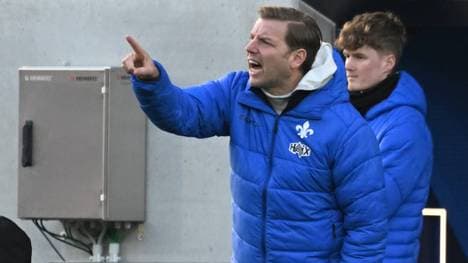 Florian Kohfeldt gestikuliert