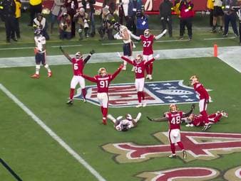 Die San Francisco 49ers und die Chicago Bears liefern sich im Sunday Night Game der NFL einen spektakulären Schlagabtausch. Brock Purdy trumpft für die Niners mächtig auf - und trotzdem fällt die Entscheidung erst in allerletzter Sekunde.