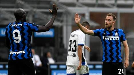 Christian Eriksen (r.) kam erst im vergangenen Winter zu Inter Mailand