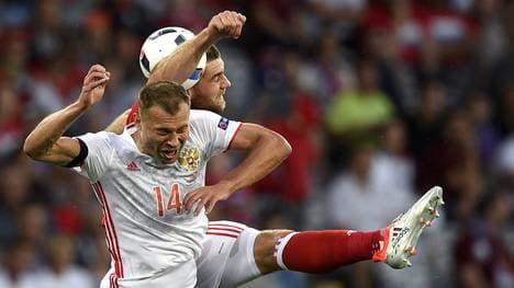 FBL-EURO-2016-MATCH27-RUS-WAL