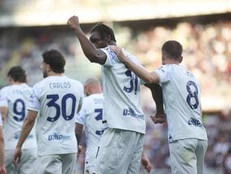 Deutscher köpft Inter mit einer Hand an die Meisterschaft