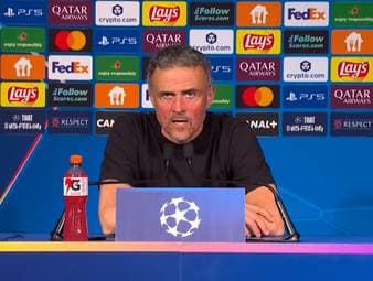 Paris Saint-Germain hat das Champions-League-Hinspiel gegen Liverpool souverän gewonnen. Trainer Luis Enrique trauert den vergebenen Chancen hinterher.
