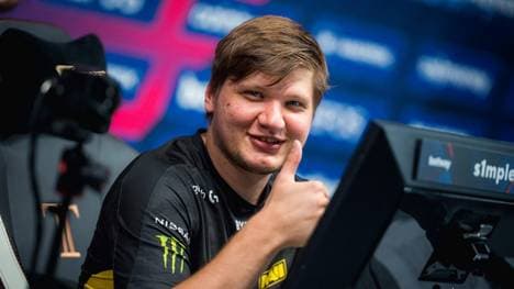 Oleksandr „s1mple“ Kostyliev bleibt drei weitere Jahre bei NaVi.