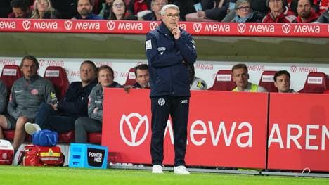 Muss Mainz-Trainer Urs Fischer nochmal um das Weiterkommen bangen? 