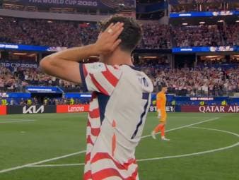 Die USA brillieren zum WM-Auftakt gegen Paraguay und feiern einen nie gefährdeten 4:1-Erfolg. Der Gastgeber setzt damit ein erstes dickes Ausrufezeichen an die Konkurrenz.