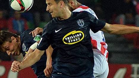 Auckland City (schwarze Trikots) setzt scih gegen Maghreb Tetouan durch