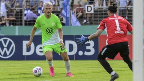 Jonas Wind bezwingt Torhüter Jack Krause 