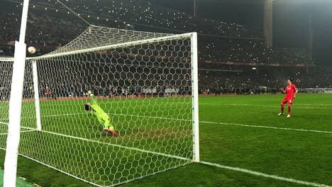 Dejan Lovren vom FC Liverpool in der Europa League gegen Besiktas Istanbul