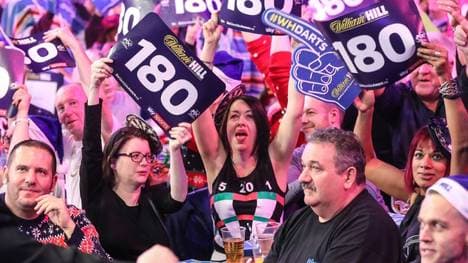 PDC erlaubt Fans und Alkohol bei Darts-WM in London