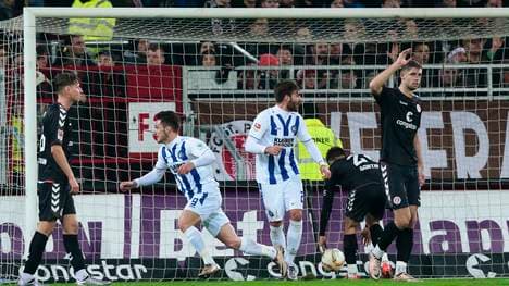 FC St. Pauli v  Karlsruher SC - 2. Bundesliga