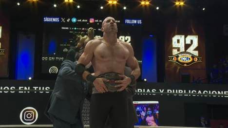Claudio Castagnoli ist neuer Schwergewichts-Champion bei CMLL
