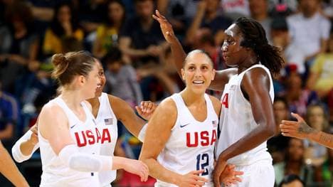 Basketball - Olympics: Day 15